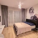 Ovo * فروتسواف