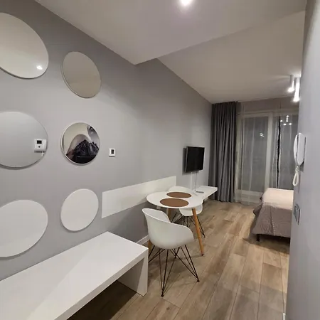 Ovo Apartment *